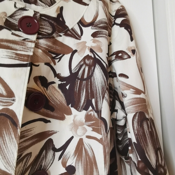 Bold print jacket top - Picture 4 of 10